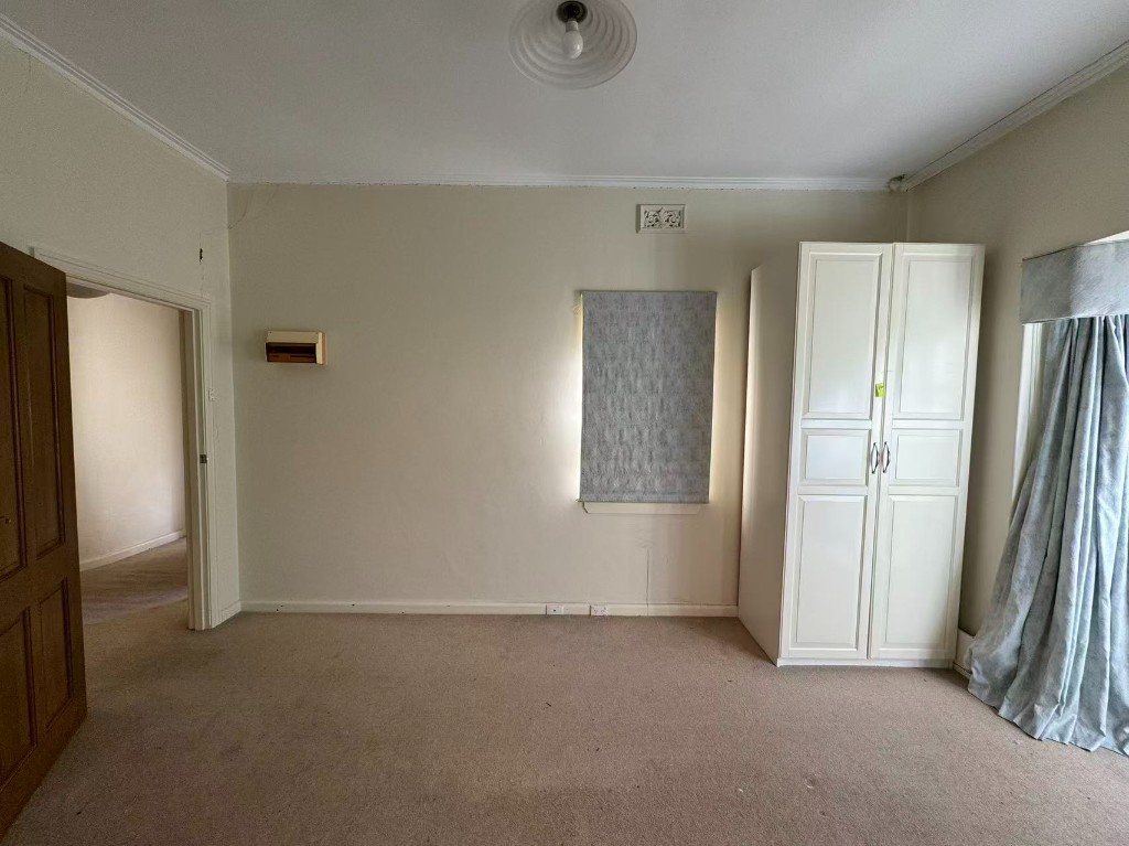 Pre-works room with worn wall finishes